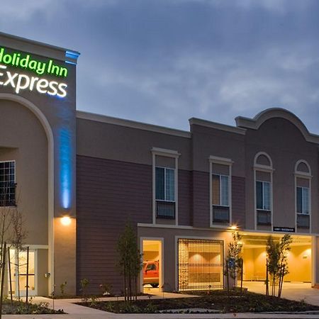 Holiday Inn Express Benicia, An Ihg Hotel Exterior photo