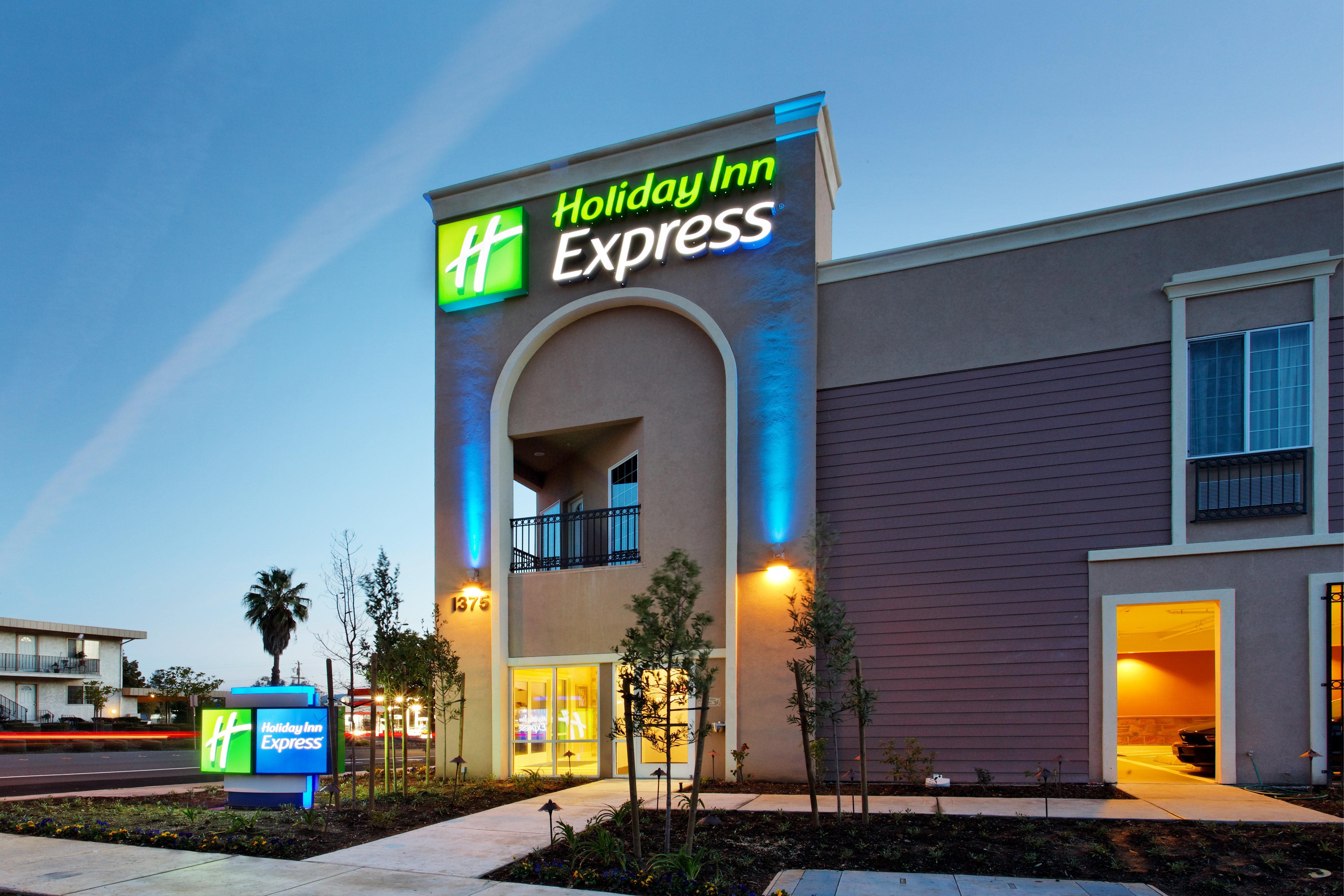 Holiday Inn Express Benicia, An Ihg Hotel Exterior photo